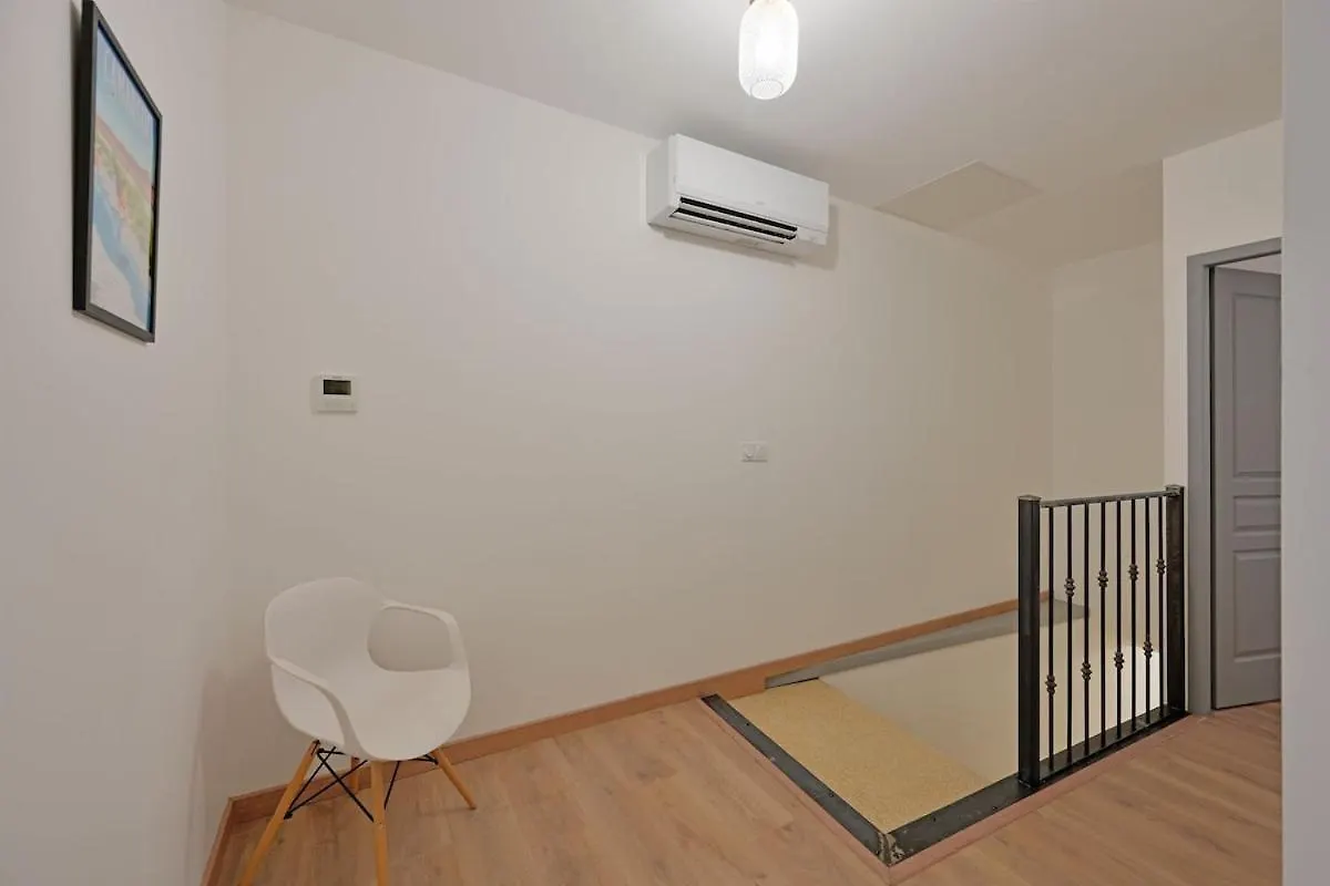 Maison Carry - Clim - Wi-Fi - Terrasse Avignon Holiday home